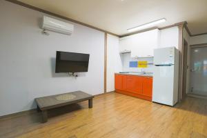 Goesan Byeolbit Pension