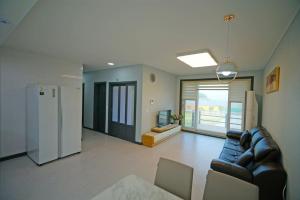 Beautiful Mohang Private Pension