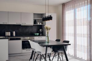 Apartment C8 mit Balkon & Nutzung der Wellness- & Aktivbereiche im "Pine Hill Resort"
