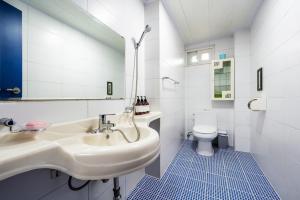 Ganghwa Bridge House