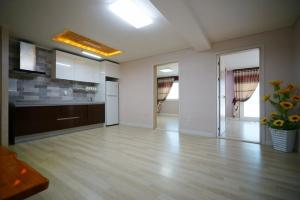 Gyeokpo Seohae Oceanville Pension