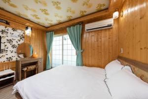 Buan Solhayng Bada Pension