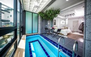 Gyeongju Dia Pool Villa Pension