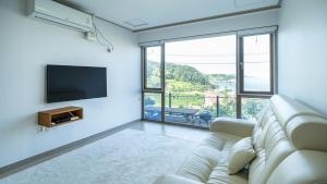 Geojae Amor Family Pension