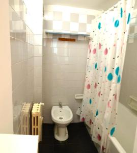 Studio Apartment with One Double Bed