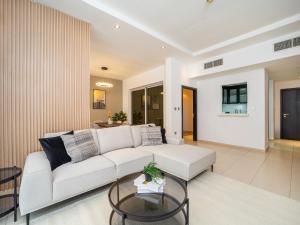 HAVN - 3 Bedroom in Skyview Tower, Dubai Marina