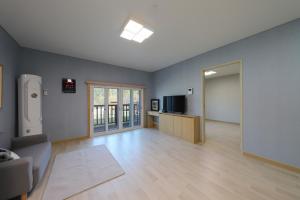 Samcheok Yonghwa Silkroad Pension