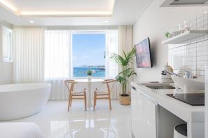 Gangneung Casa Clara Pension