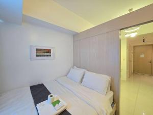 1BR Condotel with Balcony at SM Light Residences #LT11