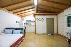 Sobaeksan Log Pension