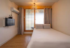 Family Couple Pension Harupia