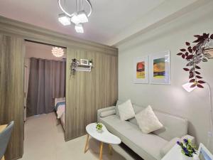 1BR Condotel with Balcony at FAME Residences #FM62