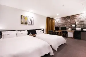 XYM Hotel Mundeok - Kwangch'ŏn-ni