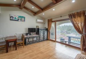 Taean Santorini Pension