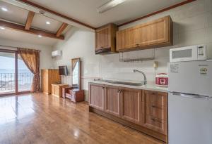 Taean Santorini Pension