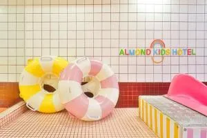 Yangsan Almond Kids Pool Villa Hotel Tongdosa Branch - Yangsan