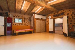 Hoengseong Daraegol Sanbang Pension