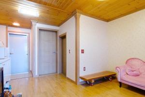 Geoje Sky Terrace Pension