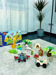 Comfy stay in modern 2-bdr apartment near downtown