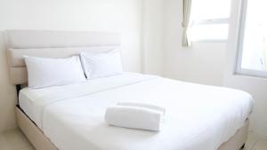 Best Choice and Cozy Stay Studio at Puncak Kertajaya Apartment By Travelio