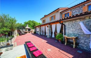 Lovely Home In Kozljak With Wifi 