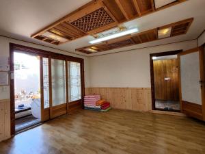 Jeonju Hanok Tobagi Pension