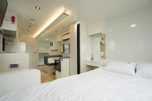 Pohang Uni’s Sea Caravan Homigot Branch