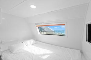 Pohang Uni’s Sea Caravan Homigot Branch