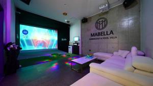 Gyeongju Marbella Pool Villa N Screen Golf