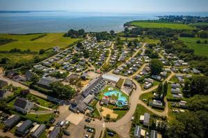Campings Camping 4 etoiles - Parc aquatique - eeiagf : photos des chambres