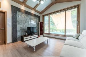 Yeoncheon Dograng Dog Pension