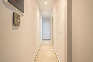 Luxury Athens Living 3BR with Balcony