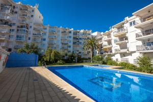 CORONADO 136 MENYBER