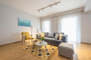 Luxury Athens Living 3BR with Balcony