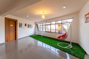 Treebo Regalia Comforts, 15 Mins From Abbey Waterfall