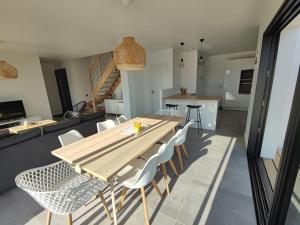Maisons de vacances Grande maison neuve classee 4 etoiles a 300m de la mer : photos des chambres