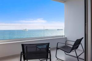 Phaedrus Living: Limassol Seaside Residences 01