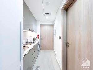 Meydan Bliss Luxurious Studio with Private Balcony