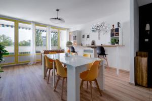 Appartements Appartement cosy et lumineux refait a neuf - Sainte-Foy les Lyon : photos des chambres