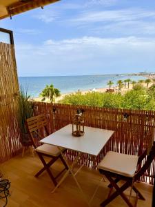 360 sea view Beachfront apartment 2 bedrooms