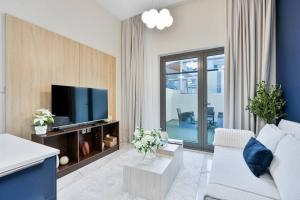 Serene Studio APT with Pool and Gym