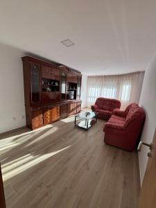 Piso en Ribeira a 20metros de la playa de Coroso by Cristian&Tamara "alquileres"