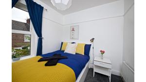 Spacious 6-Bedroom Fully Furnished Holiday Home