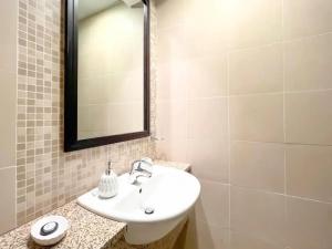 Stunning 2 bedrooms in Sky Gardens DIFC