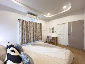 4BR Patong Pool Villa, Sleeps 8