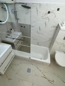 beautiful apartment with 2 beds