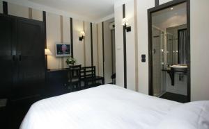 Hotels Europe Saint Severin-Paris Notre Dame : photos des chambres
