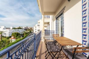 Host Wise - Wonderful Flats with Pool