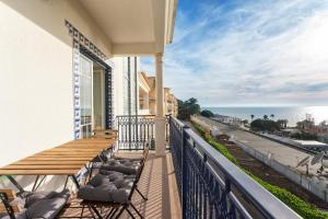 Host Wise - Wonderful Flats with Pool