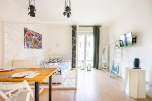 Porta Romana Modern Apartment